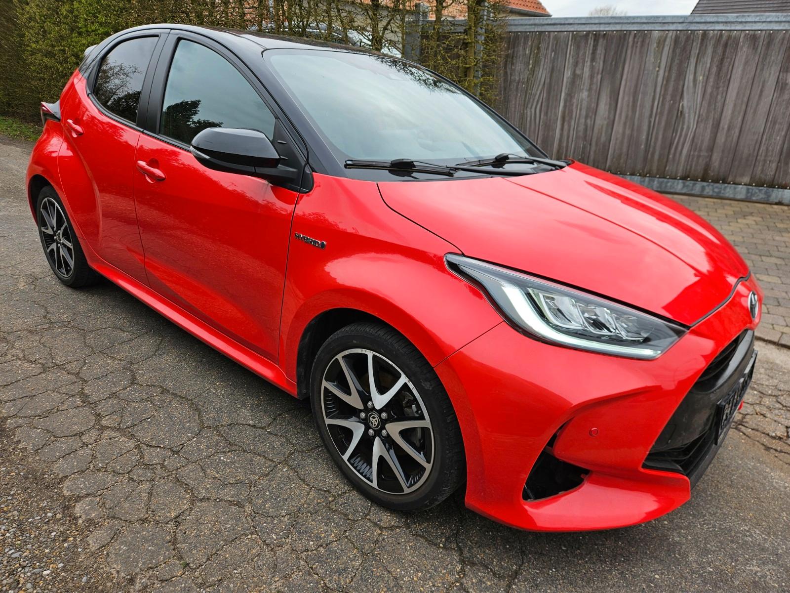 Toyota Yaris Hybrid Style