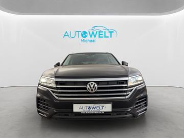 Volkswagen Touareg - 2