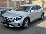 Mercedes-Benz GLA 180 Urban Business Off-Road LED Finanz.4,69% - Mercedes-Benz GLA 180 aus 2018