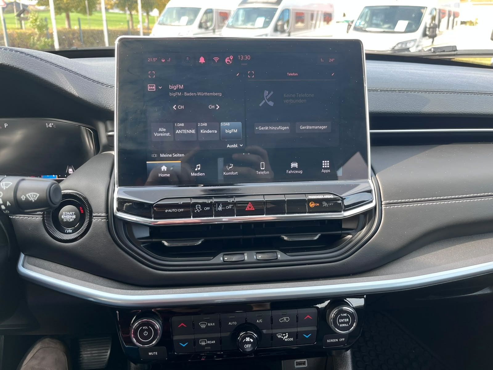 Fahrzeugabbildung Jeep Compass Altitude Teilleder digi Navi uvm