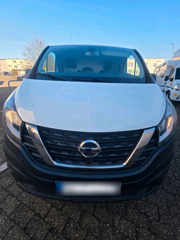 Image of Nissan NV300