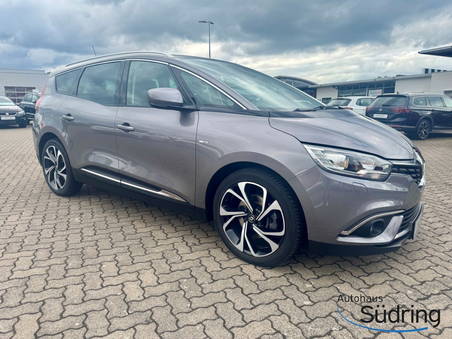 Scenic 1,3 TCe Energy Grand BOSE Edition Navi