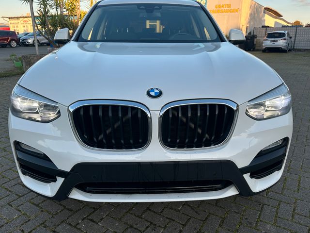 BMW X3 xDrive 30 i Advantage*4x4*Panorama*Automat