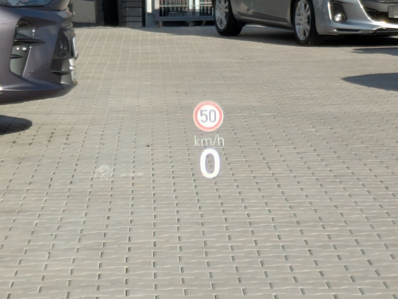 Fahrzeugabbildung Volkswagen Tayron 2.0 TDI 4M R-Line 7Si*MATRIX*AHK*PANO*HUD