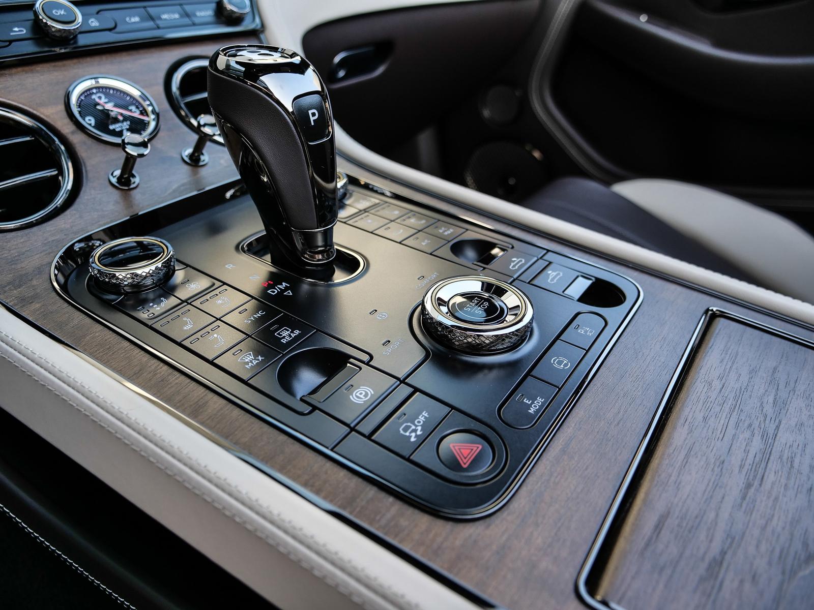 Bentley Continental GTC S Touring Spec, Rotating Display