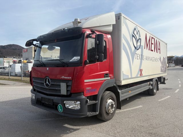 Mercedes-Benz Atego 1324 Koffer mit LBW Klima Temp. 235.000 Km