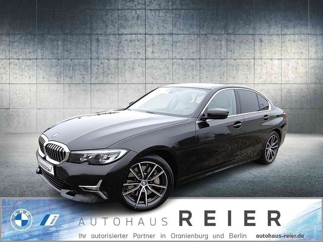 BMW 330i xDrive Luxury Line,Navi,Head-Up,SportSitze