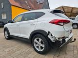 Hyundai Tucson Intro Edition 2WD - Hyundai Unfallwagen
