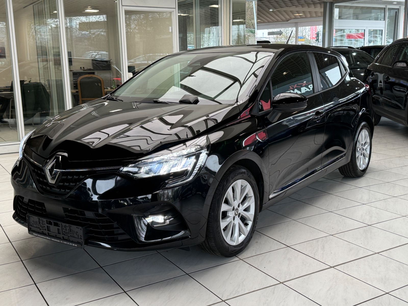 RENAULT Clio