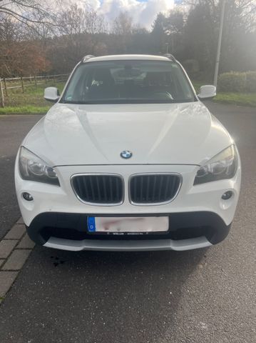 BMW X1 Baureihe X1 xDrive 18d