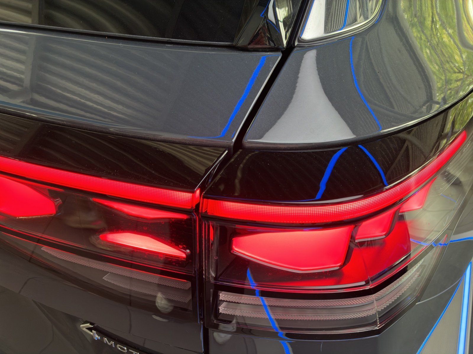 Fahrzeugabbildung Volkswagen Tayron Elegance 2.0 l TSI OPF 4MOTION DSG