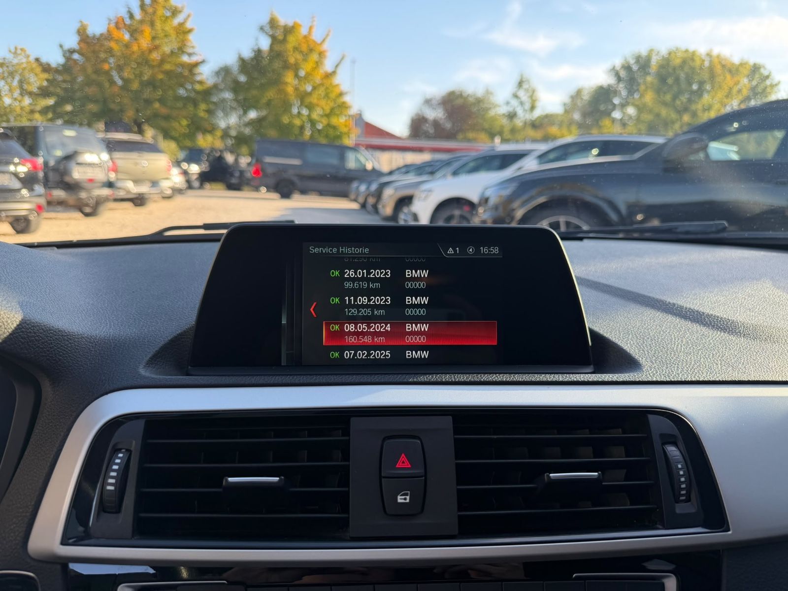 BMW 118 118 d Aut.*Digital Tacho*Navi*LED*Edition Msport, Ansicht 19