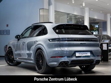 Porsche Cayenne - 3