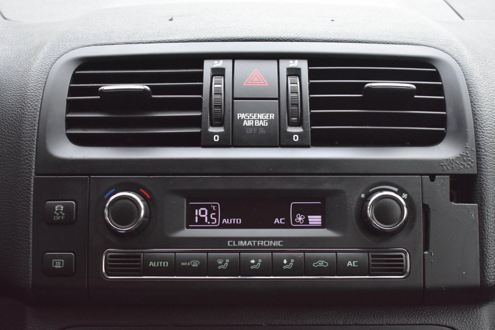 Skoda Fabia 2010 — photo 20