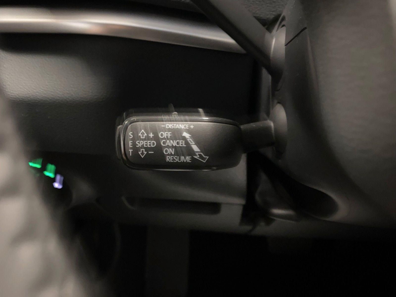 Fahrzeugabbildung SKODA Karoq 1.5 TSI DSG Selection+ACC+2030 Garantie+BC