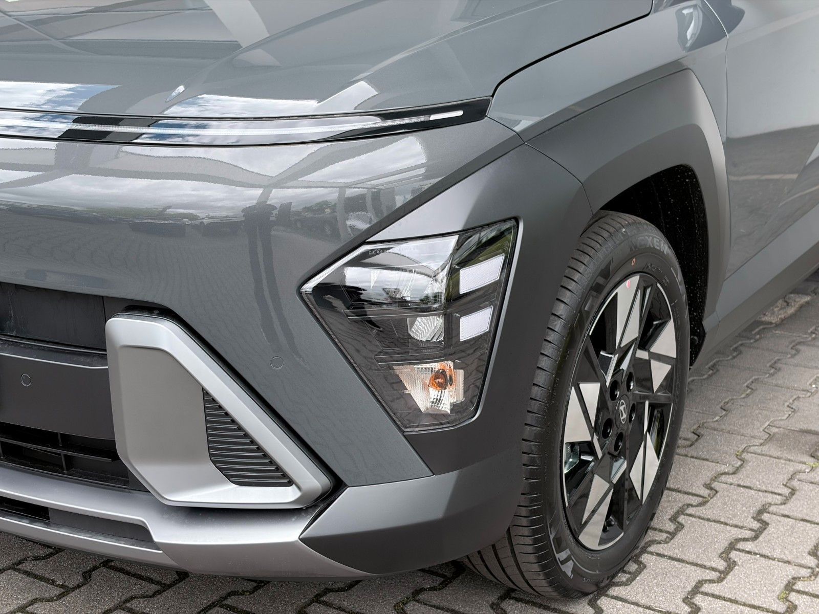 Fahrzeugabbildung Hyundai Kona 1.6 GDI Trend KlimaA,LED,Navi,SHZ,el.Heck