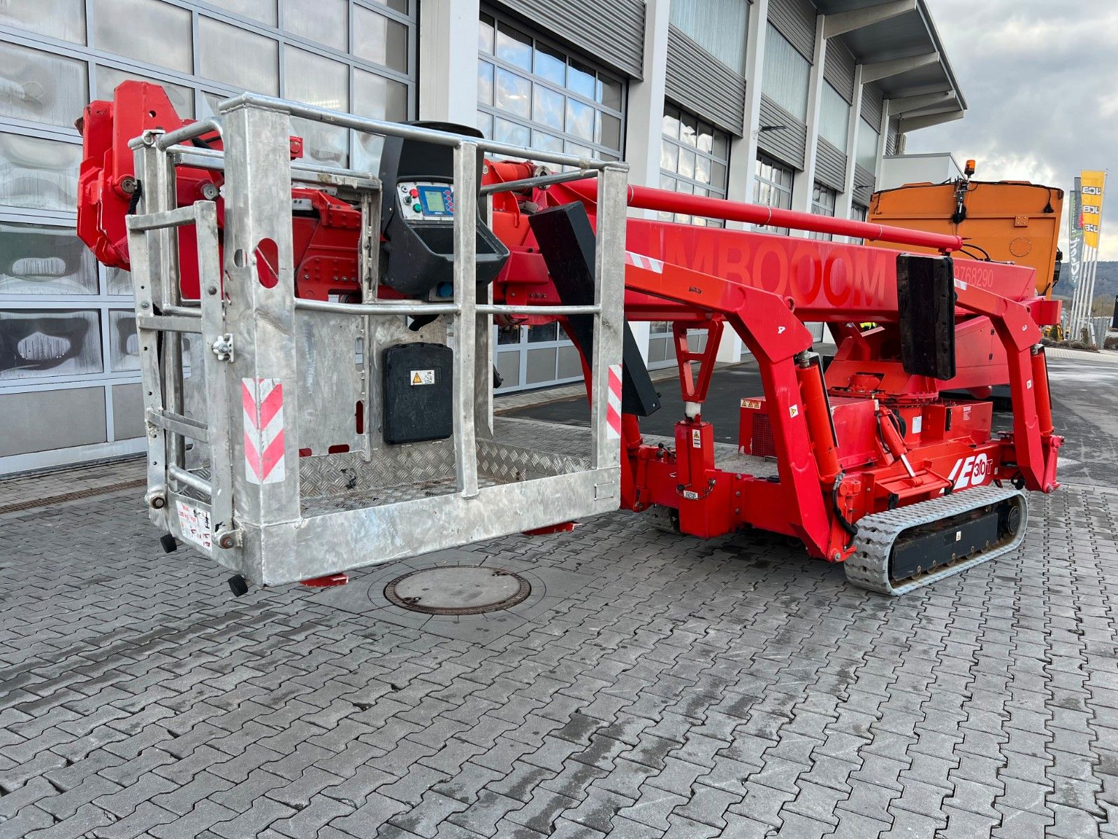 Fahrzeugabbildung Andere Teupen LEO 30T / 2.128h / 30m Arbeitshöhe