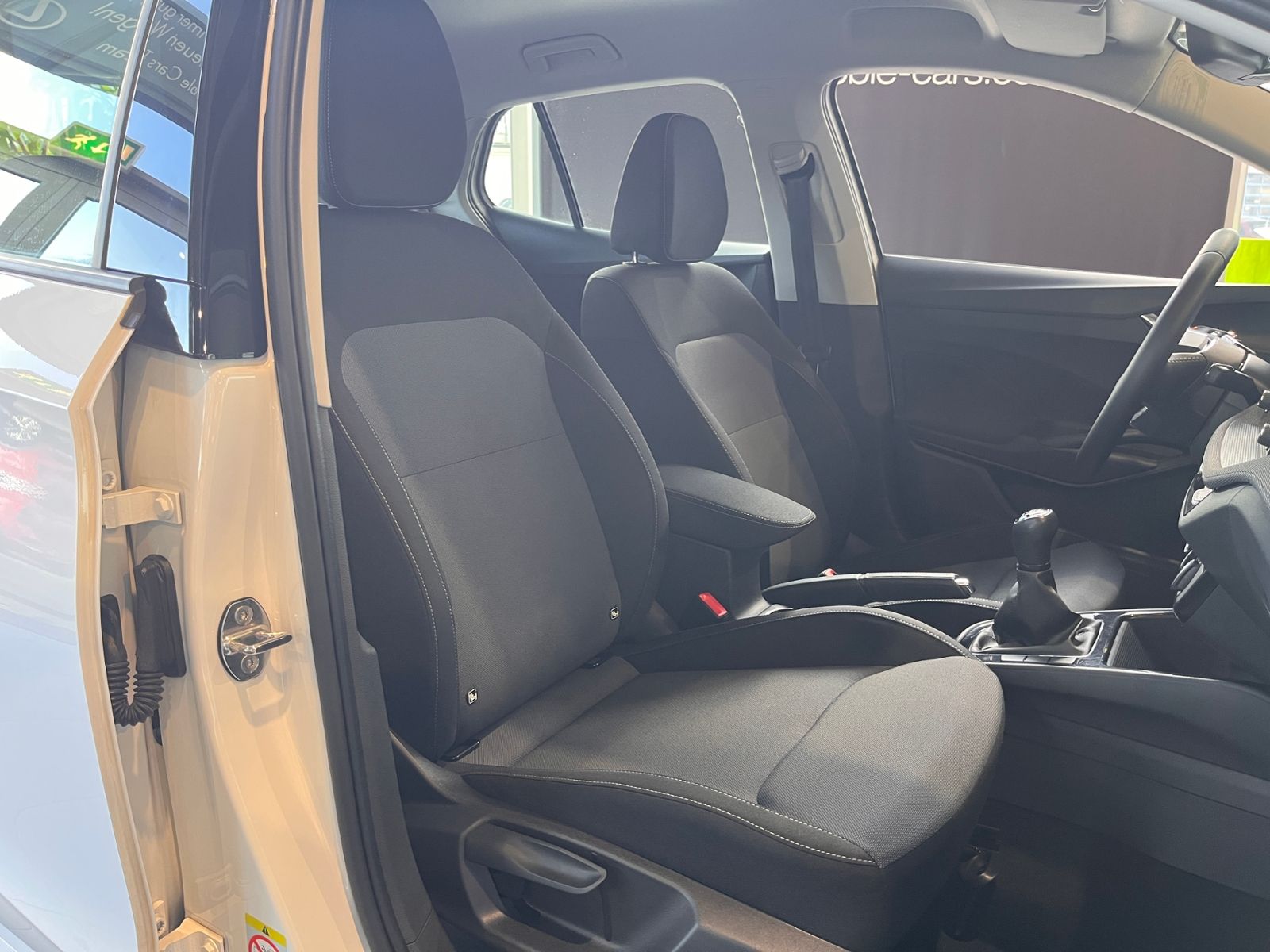Fahrzeugabbildung SKODA Fabia Ambition KLIMA CARPLAY LED PDC SHZ