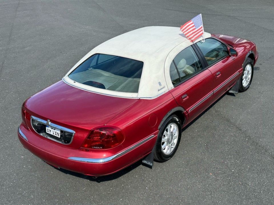Fahrzeugabbildung Lincoln Continental Vinyl Dach kein Cabriolet V8