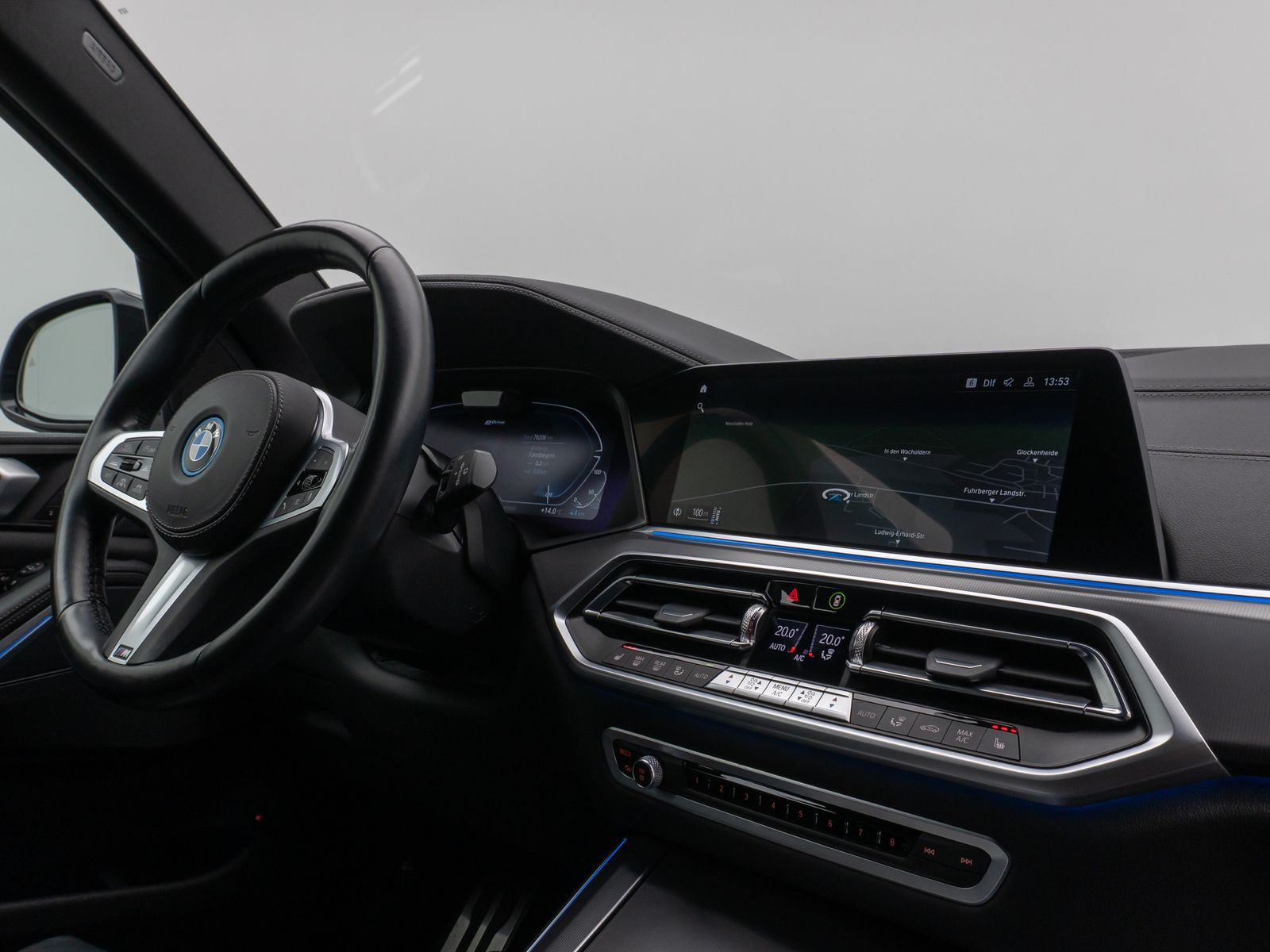 Fahrzeugabbildung BMW X5 xD45e M Sport Laser 360° HUD DAB HiFi 22Zoll