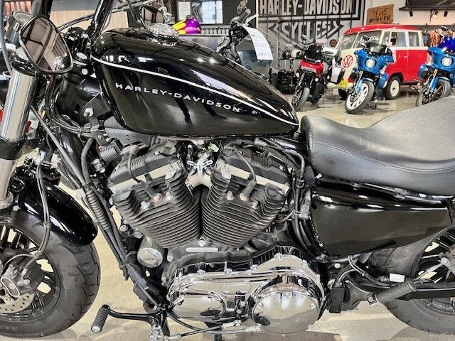 Fahrzeugabbildung Harley-Davidson XL2 1200XS Forty-Eight Special