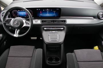 Mercedes V 220 - 9
