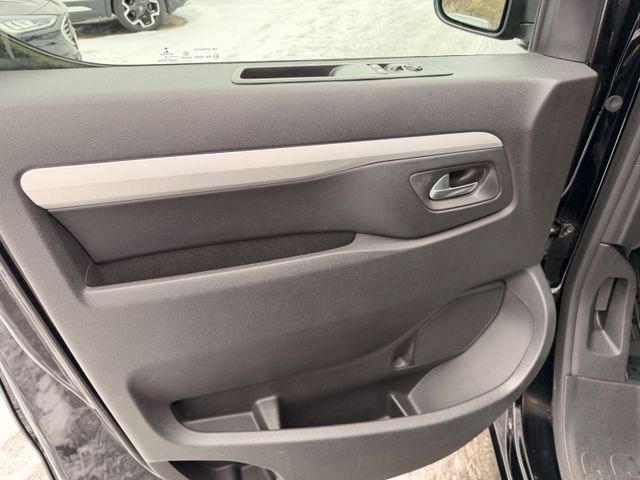 Toyota Proace (Verso) L1 Executive Standheizung AHK HUD