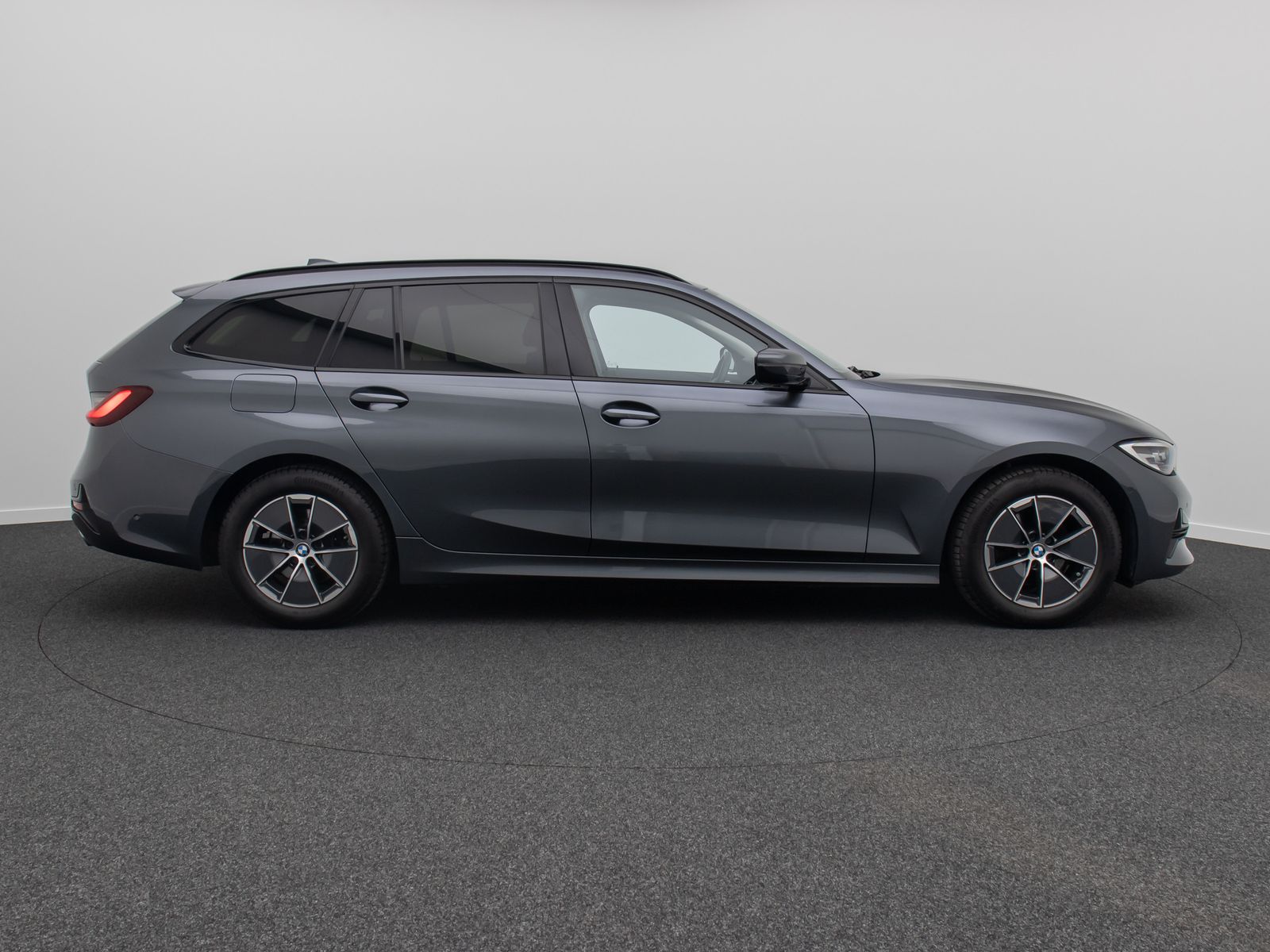 Fahrzeugabbildung BMW 320d Sport Line Kamera DAB Alarm HiFi Komfort