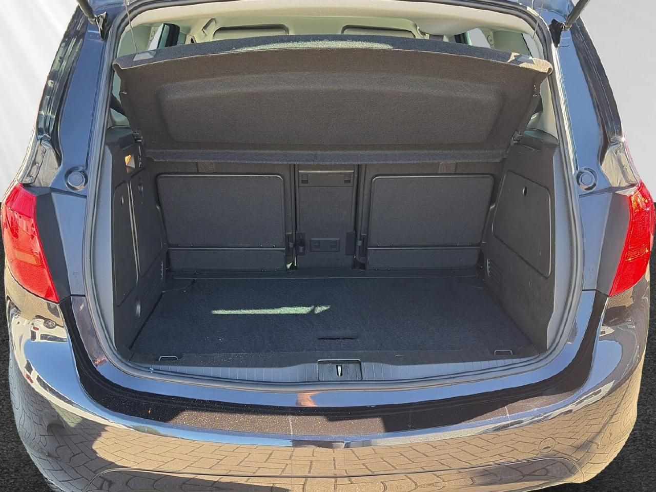 Fahrzeugabbildung Opel Meriva 1,4 Design Edition