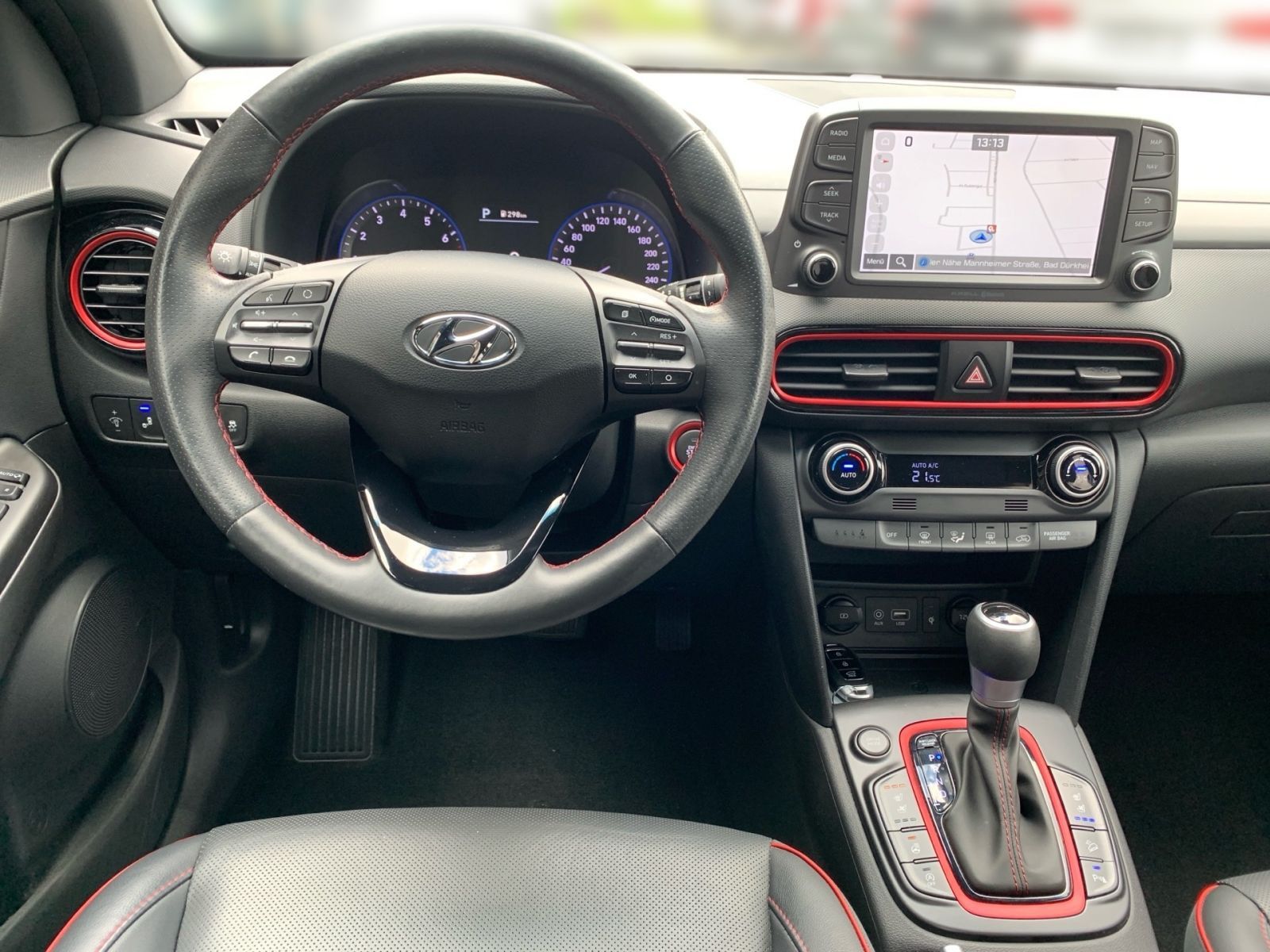 Fahrzeugabbildung Hyundai KONA 1.6 T-GDI Unique Plus Leder LED