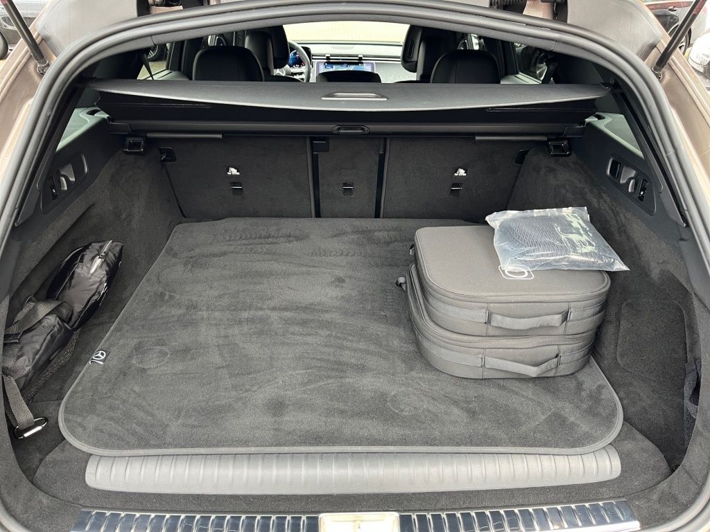 Fahrzeugabbildung Mercedes-Benz E 300 eT AMG Night AHK Sitzklima Airmatic Burm.