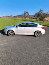 Chevrolet Cruze 1.6 / TÜV 11/2027 / 124 PS... - Chevrolet Cruze: Limousine, 1.6