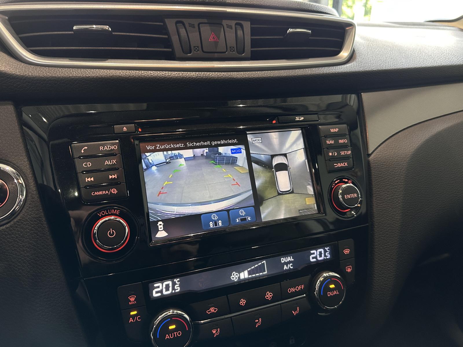 Nissan Qashqai *PANO, SPURHALTE, TOTWINKEL, 360GR.*