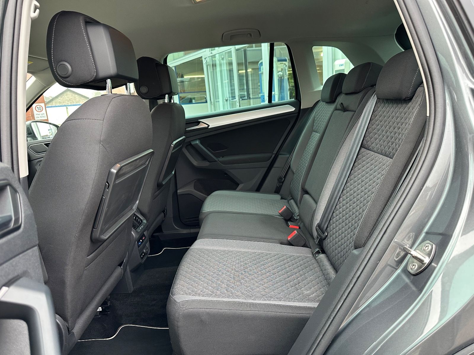 Fahrzeugabbildung Volkswagen Tiguan 1.5 TSI Comfortline DSG AHK/ACC/LED/Navi