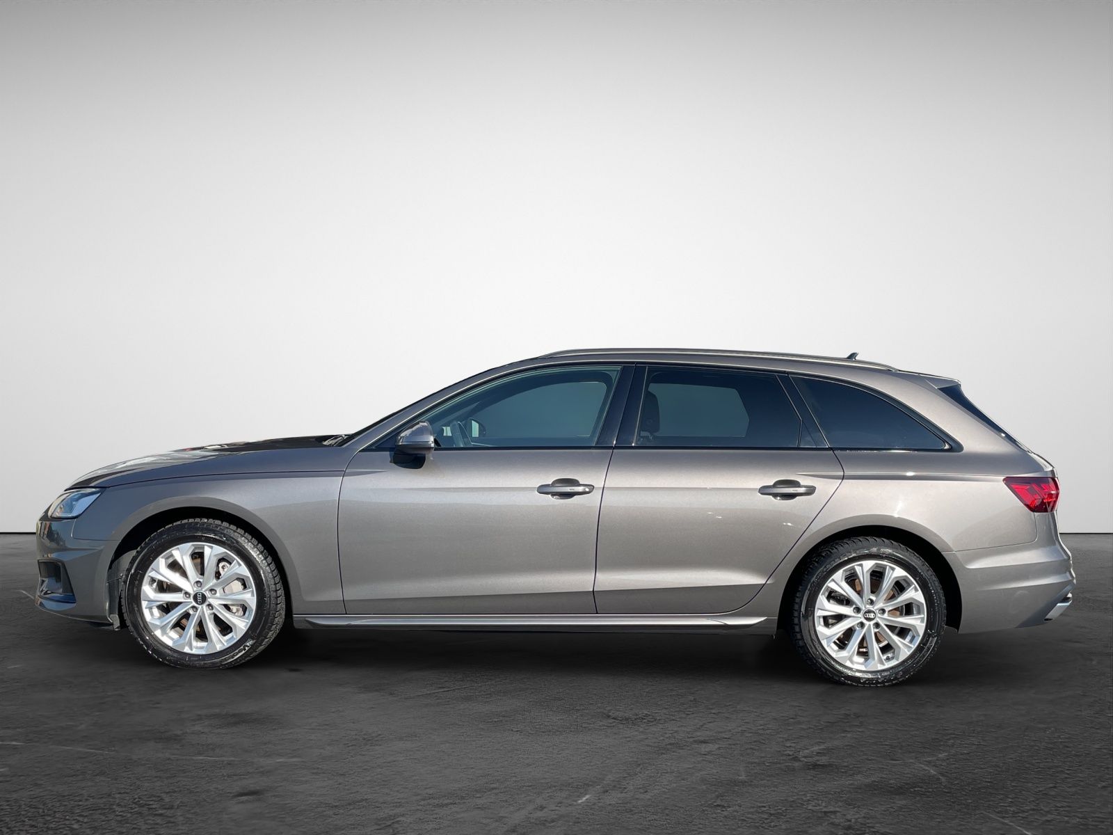 Audi A4 Avant 40 TFSI S tronic quattro advanced  Navi imagem 3