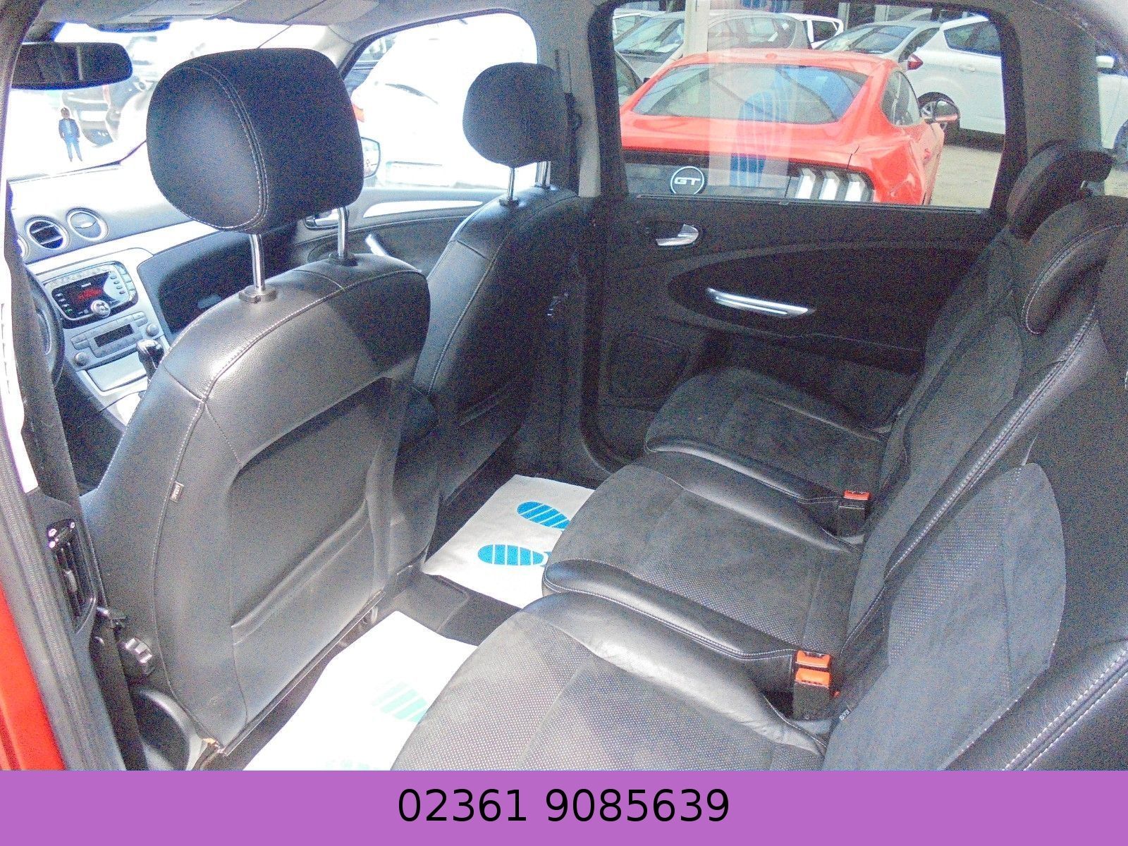 Fahrzeugabbildung Ford S-Max 2,3Titanium  Automatik/Klimaaut./7 Sitzer/