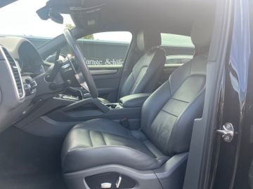 Porsche Cayenne - 9