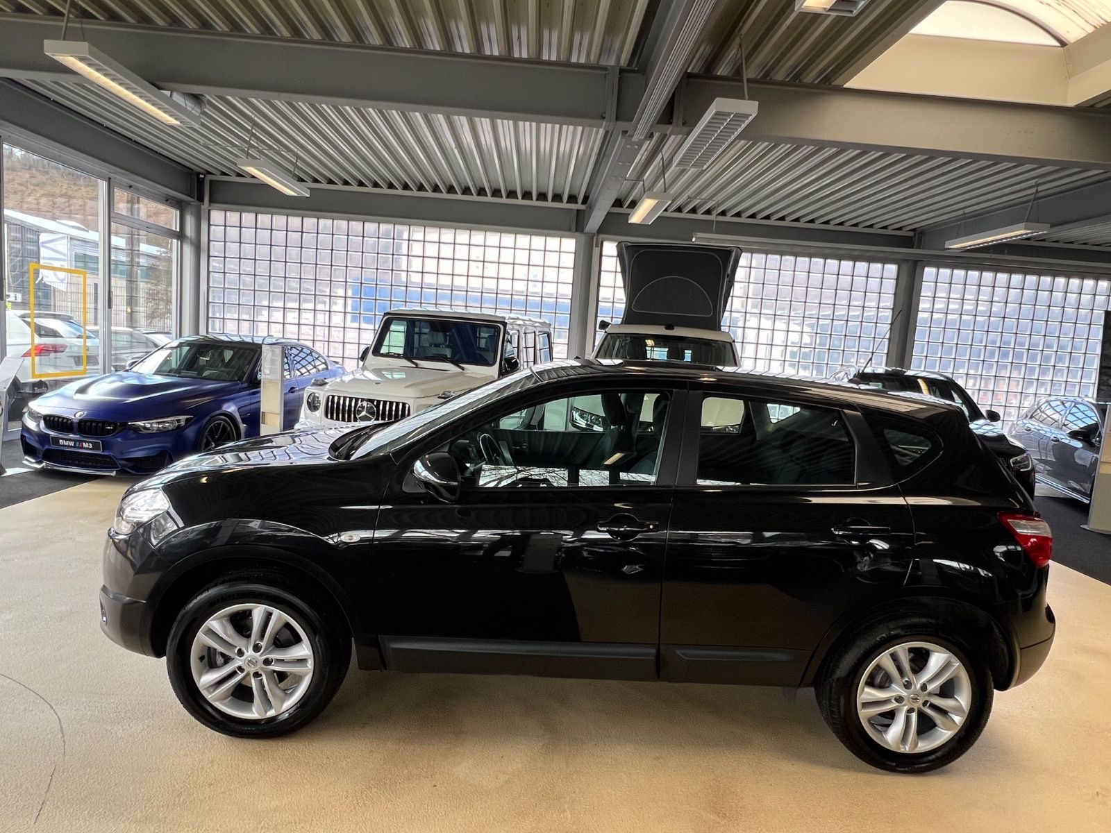 Fahrzeugabbildung Nissan Qashqai 2.0 Acenta *NAVI*RÜCKFAHRKAMERA*1.HAND*