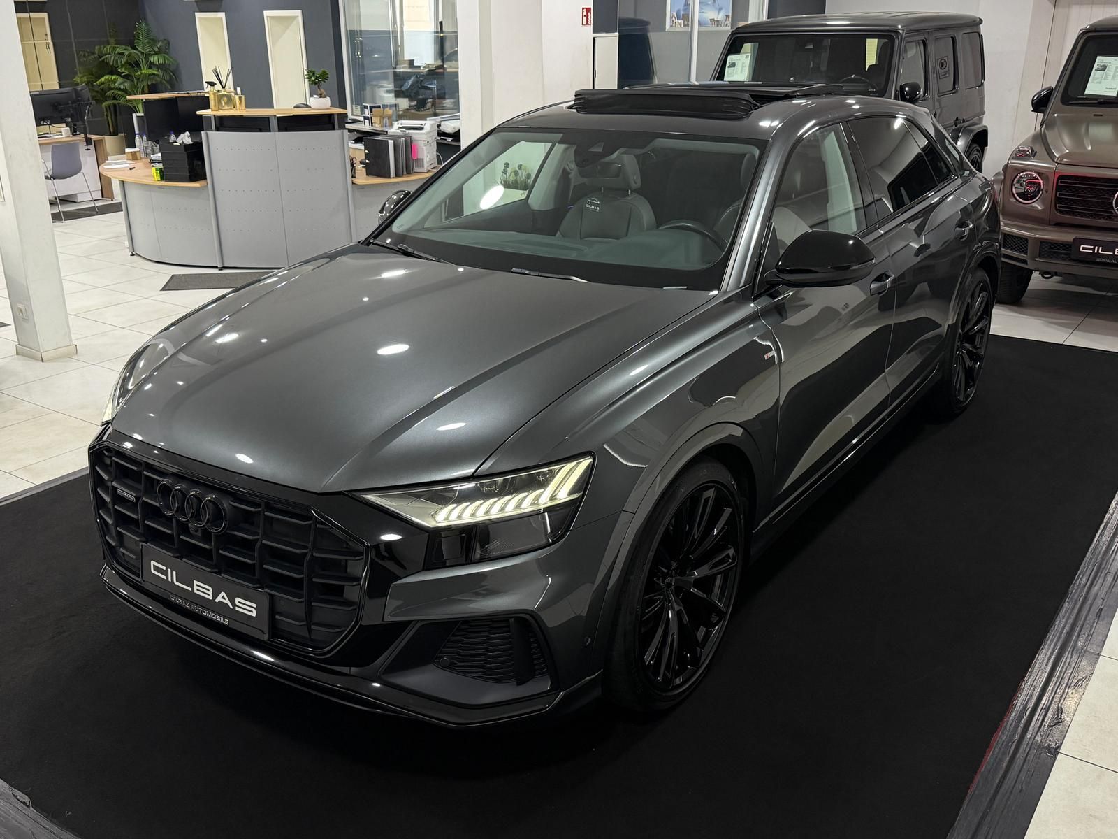 Audi Q8 - 1