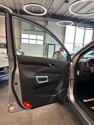 Opel Antara Cosmo 4x4 *TÜV NEU*AHK*