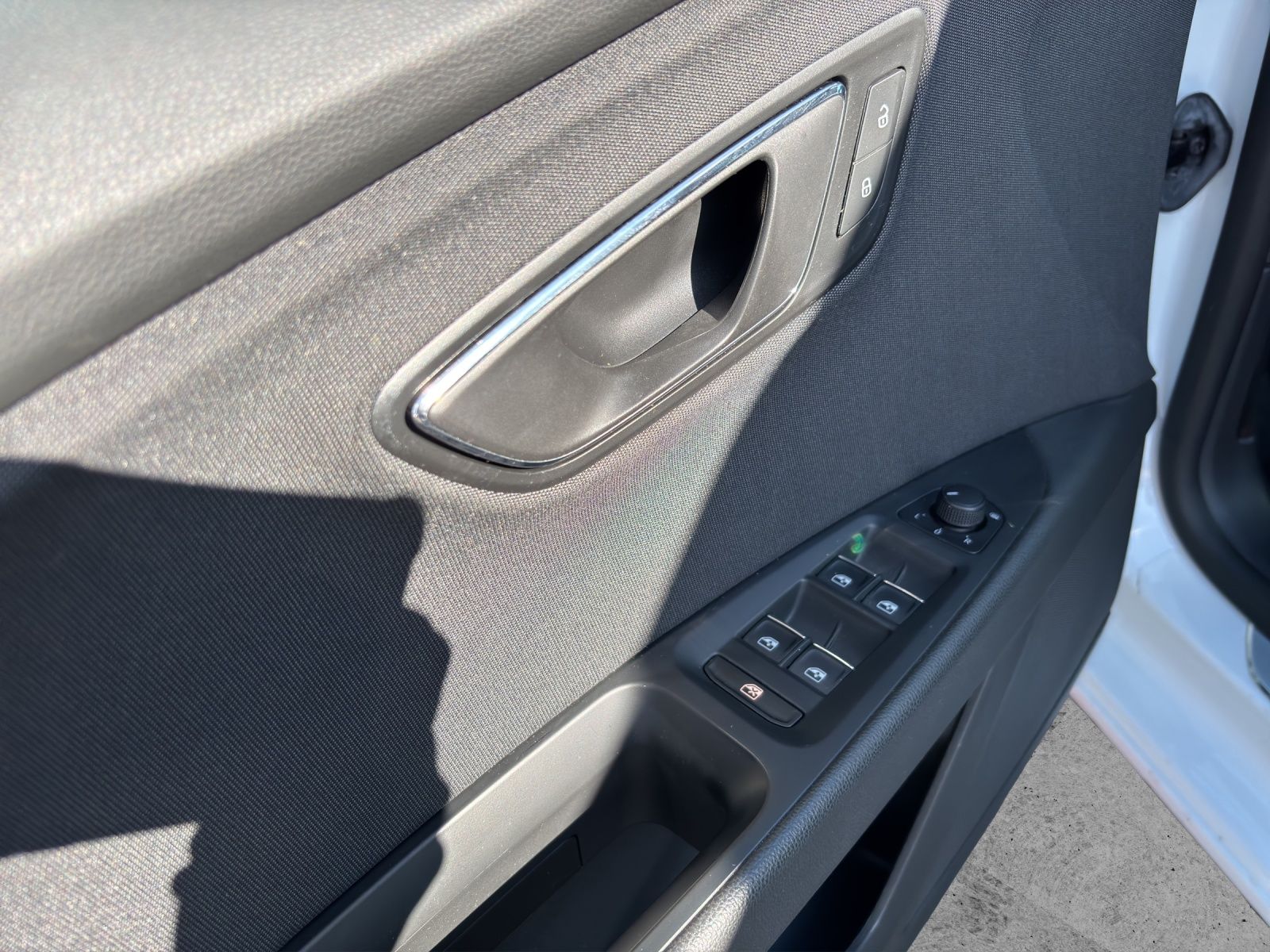 Fahrzeugabbildung SEAT Leon ST FR 1.5 TSI LED RFK Keyless SH