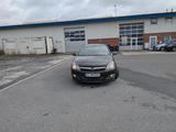 Opel Astra Electric - schwarze Opel Astra Electric