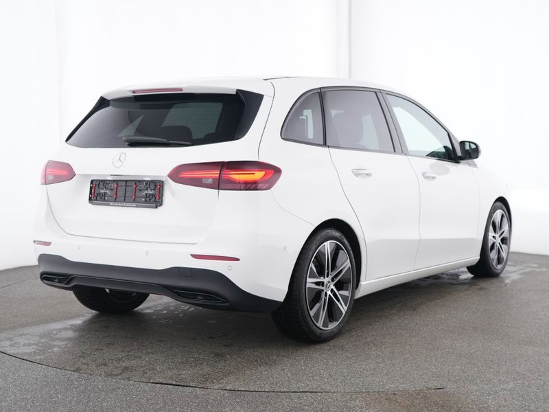 Fahrzeugabbildung Mercedes-Benz B 200 PROGRESSIVE+AHK+PANO+STNDHZ+NIGHT+LHZG+LED