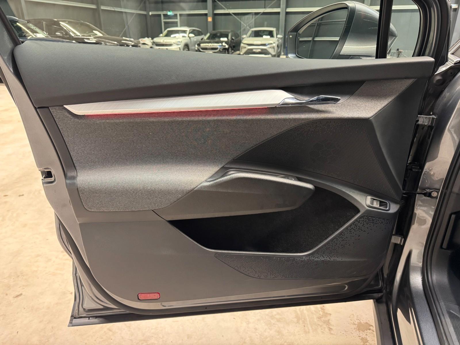 Skoda ENYAQ 80X LOFT 195KW*AHK*WÄPU*KESSY*4xSHZ