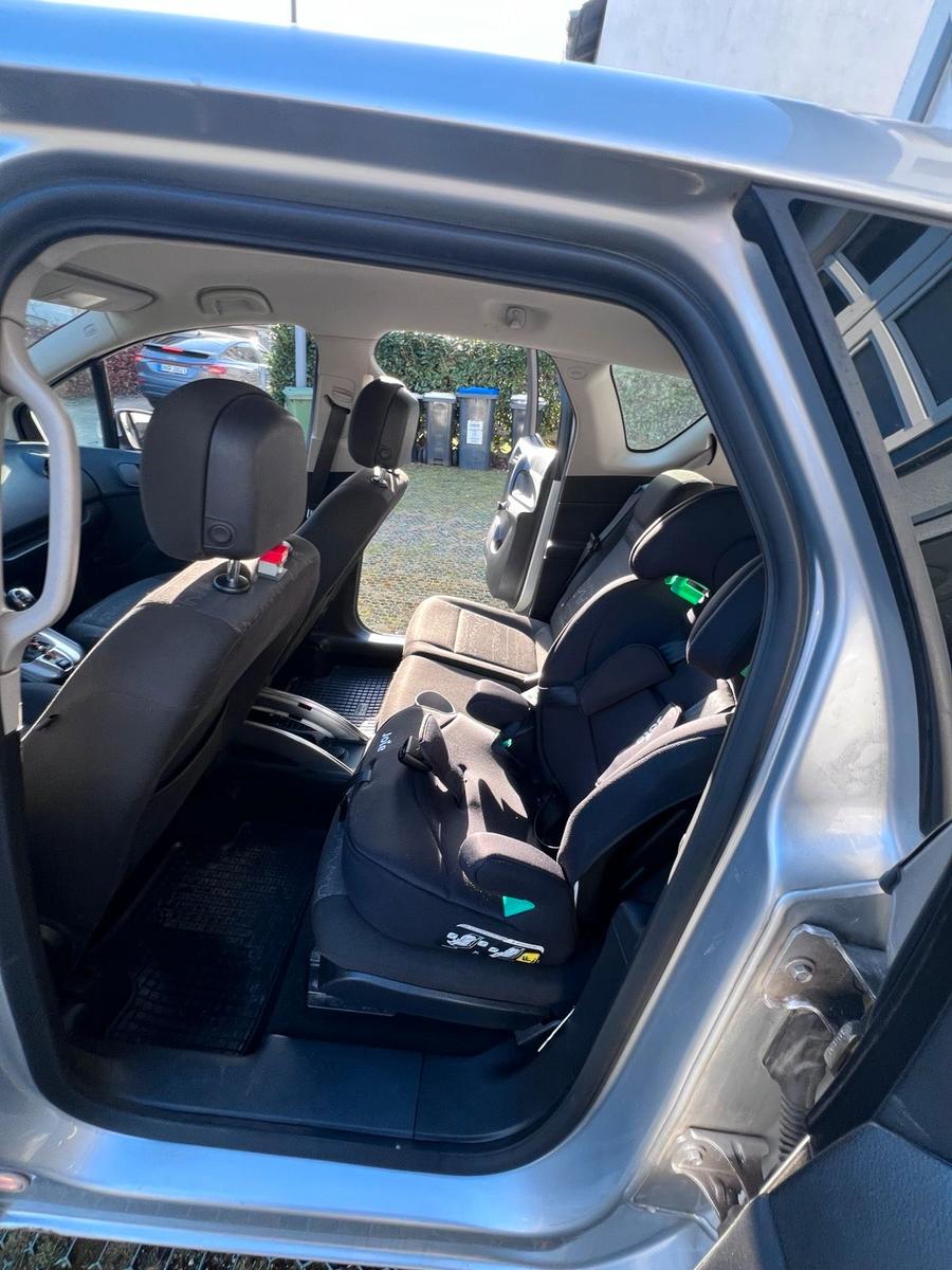 Opel Meriva 2012 — photo 12