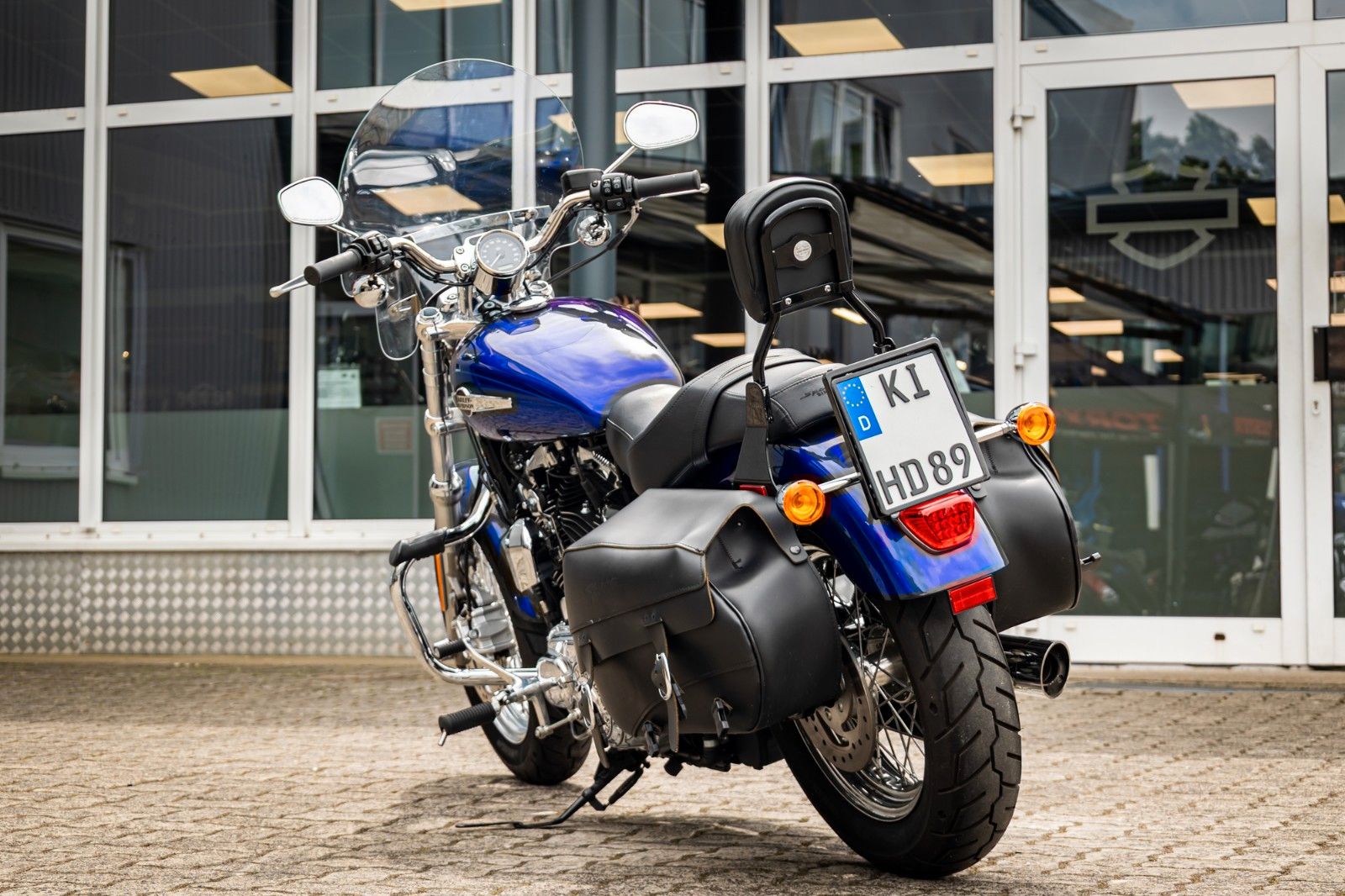 Fahrzeugabbildung Harley-Davidson Sportster XL1200C Custom - JEKILL&HYDE -