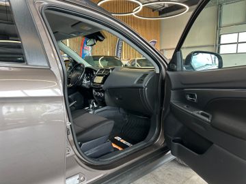 MYAUTOCENTER – Gebraucht- und Jahreswagen mit Werkstattservice in Pfaffenhofen Mitsubishi ASX Edition 100+ 4WD *TÜV*Xenon*Kamera*