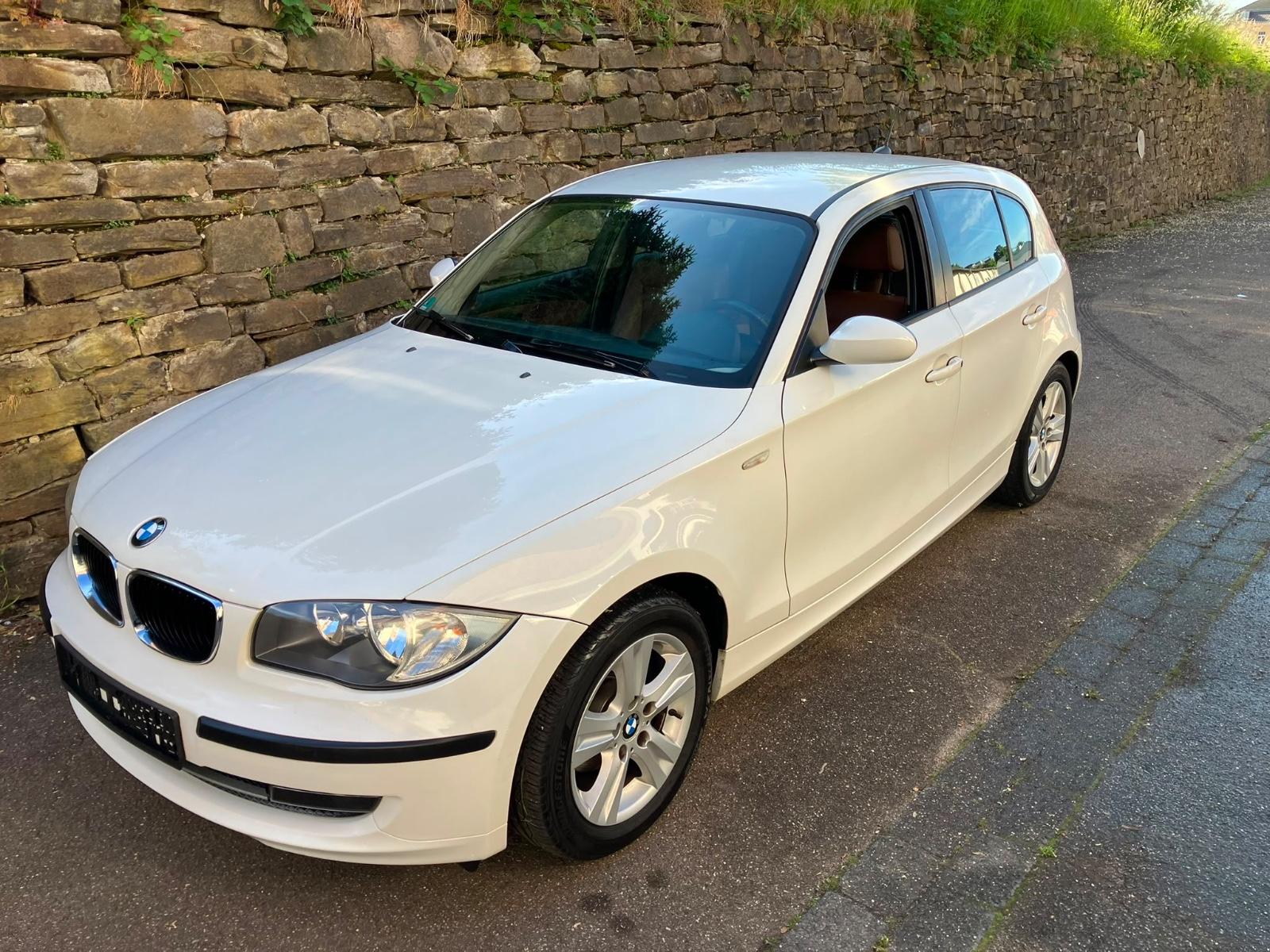 BMW 116 1 Limousine  AUTOMATIK KLIMA ! MOTORSCHADEN