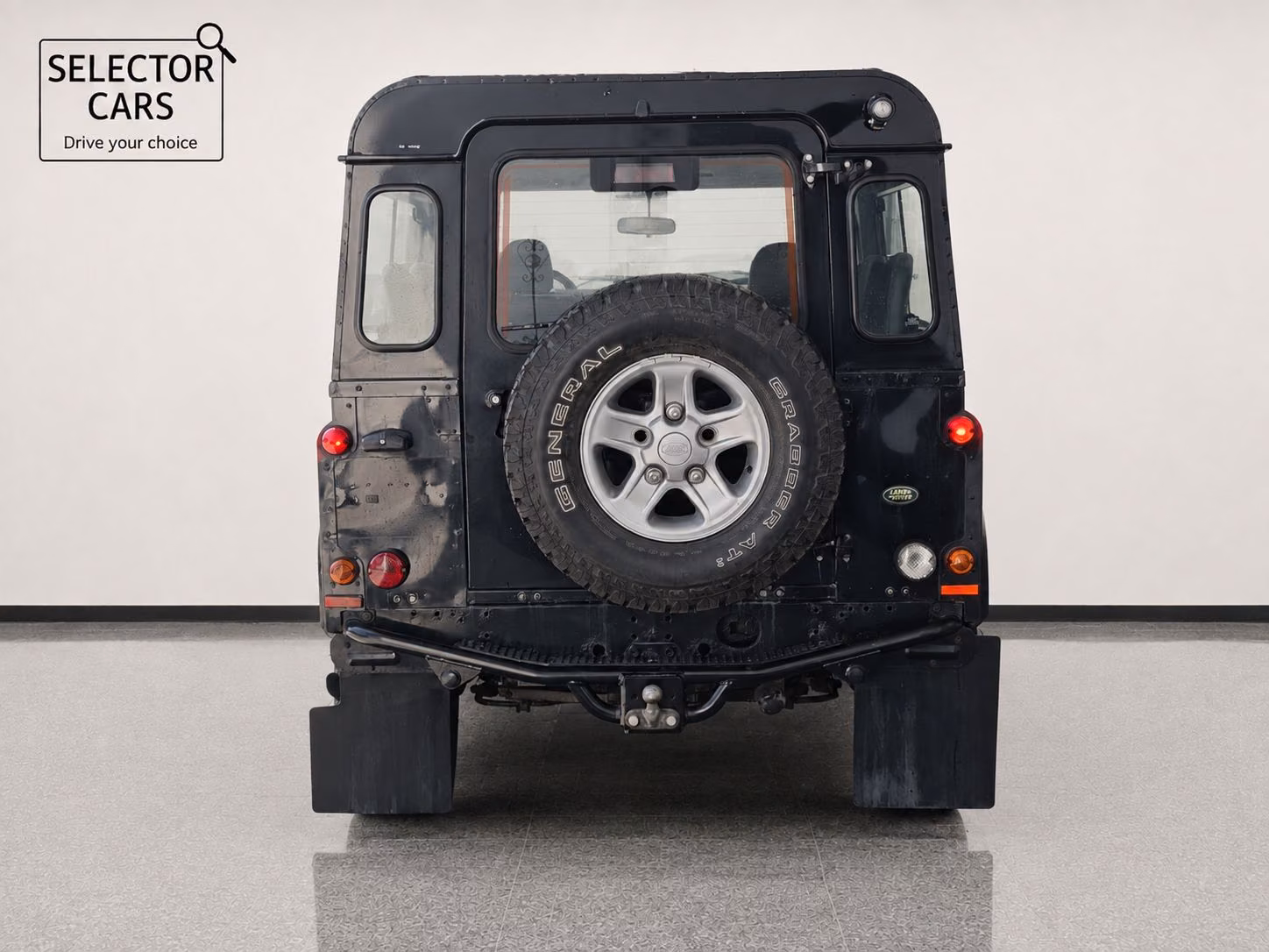 LAND ROVER DEFENDER 90 TD5 122CV - STATION WAGON - BVM - ATTELAGE FIXE
