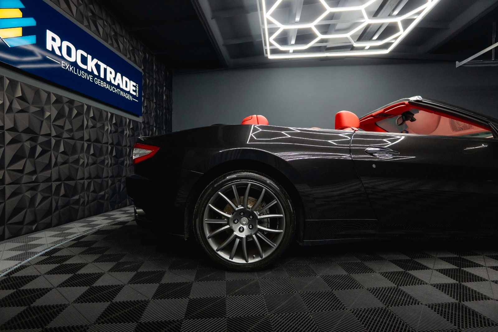 Fahrzeugabbildung Maserati GranCabrio Sport 4.7 V8 Ferrari *Unfallfrei*BOSE